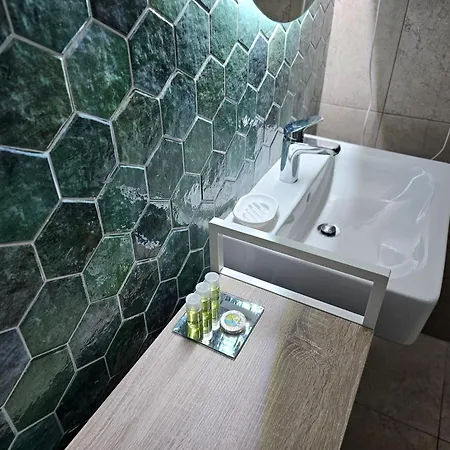 Apartment Plaza *